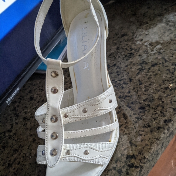 Like new Las Vegas size 7-8 new - Picture 4 of 4